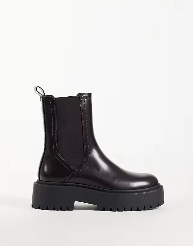 Ashton chunky chelsea boots in chocolate
