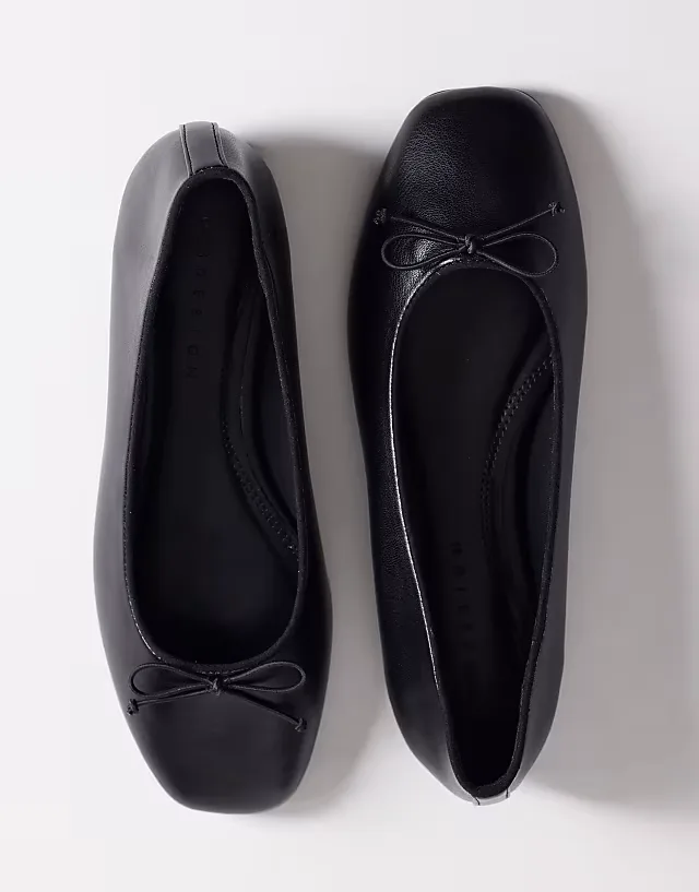 Wide Fit Lion bow ballets in black
