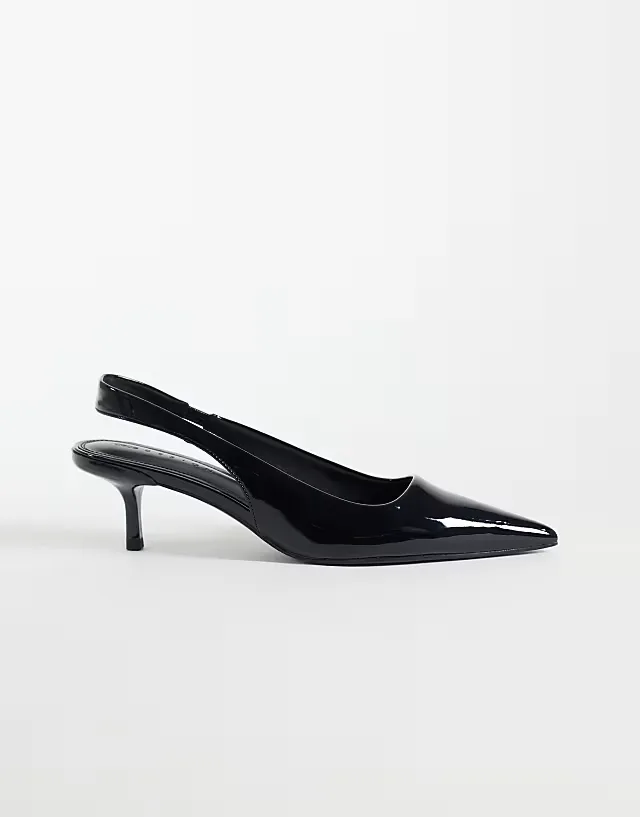 Signature kitten heeled shoes in black patent
