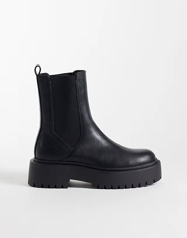 Wide Fit Ashton chunky chelsea boots in black