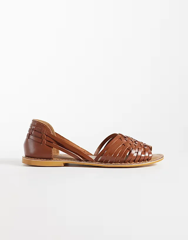 Fray leather woven flat sandals in tan