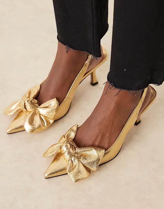 Saffron bow detail mid heeled shoes in gold