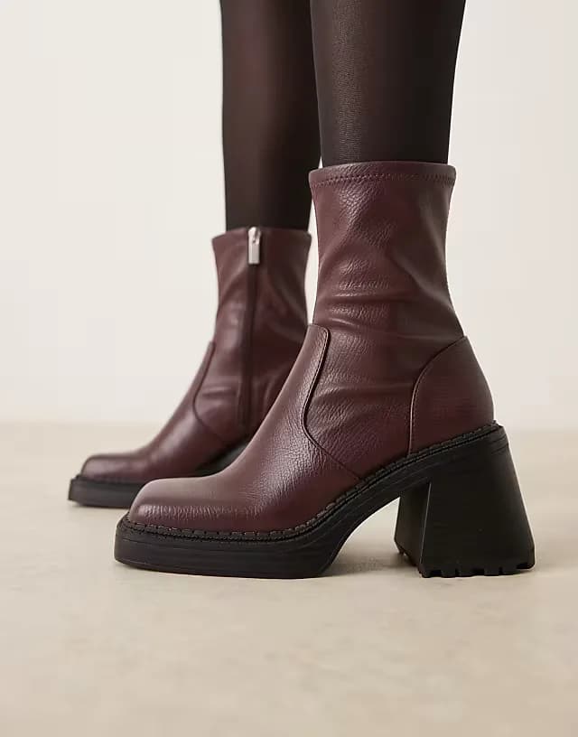 Wide Fit Reign square toe mid-heel platform boots in burgundy