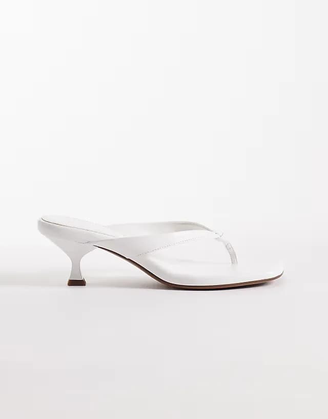 Havana toe thong kitten heel sandals in white