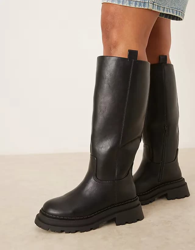 Curve Cecilia chunky flat knee boots in black