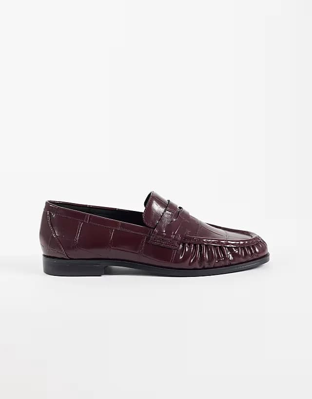Minnie ruched detailing loafers in burgundy croc