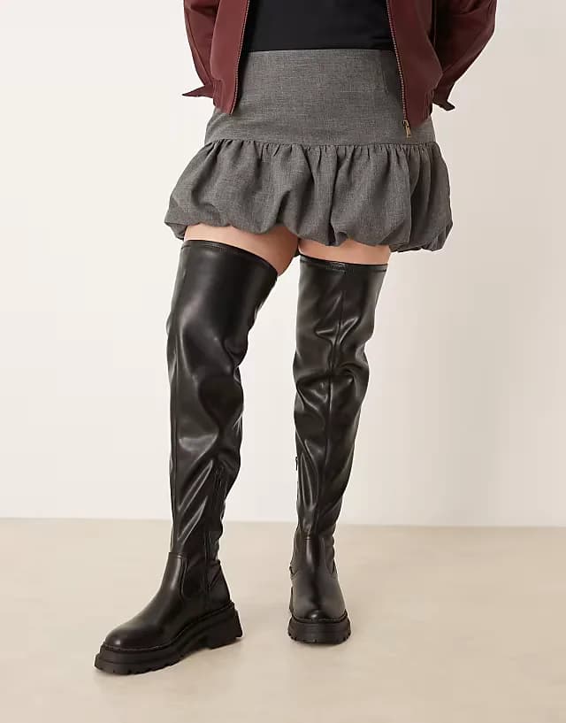 Curve Kendra chunky over the knee boots in black