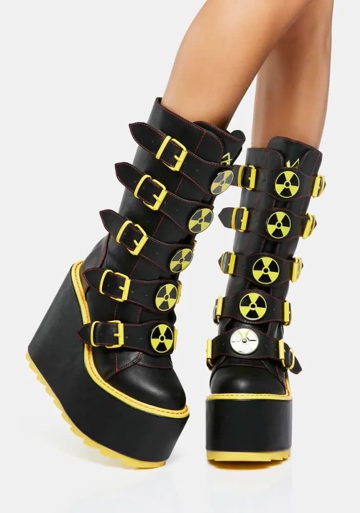 Dune Biohazard Boots