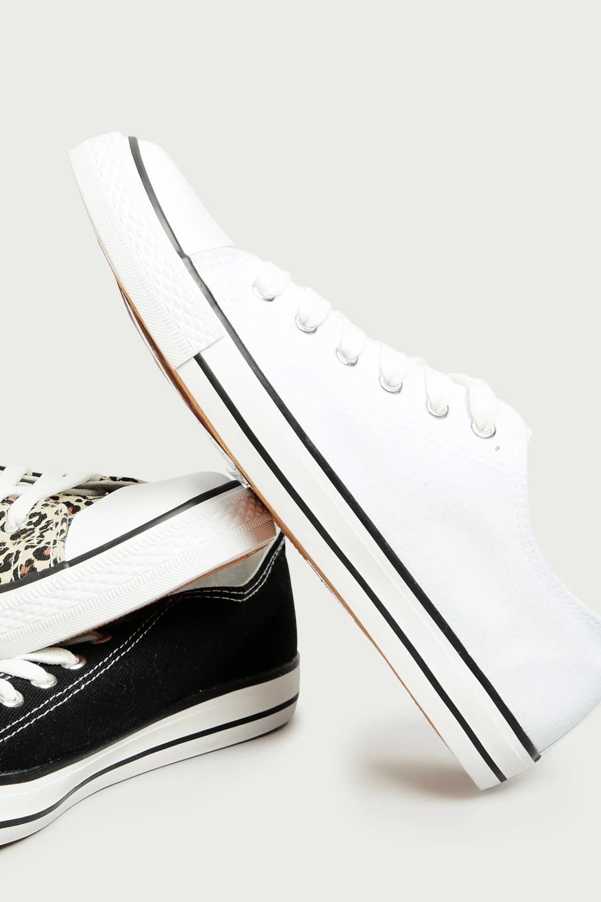 White Canvas Low Trainers In Standard Fit