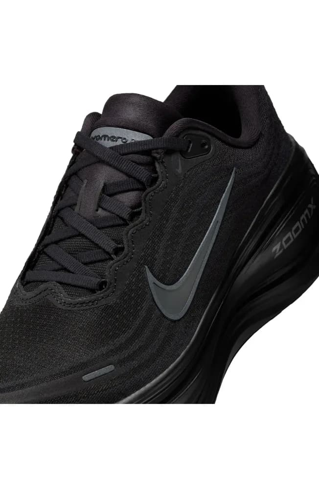 Vomero Plus Running Shoe