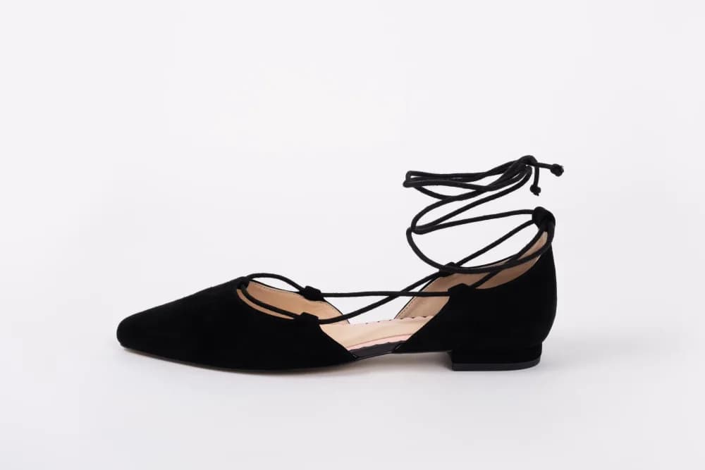 WINNIE FLAT (BLACK)