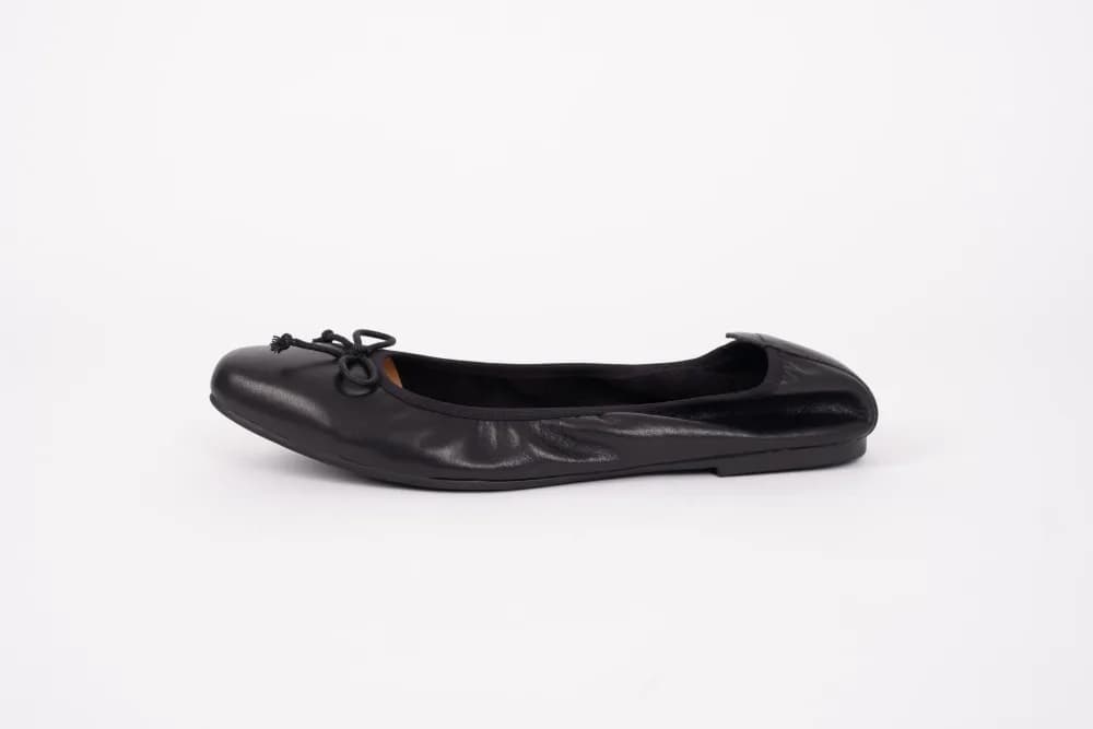 OLIVIA FLAT (BLACK LEATHER)