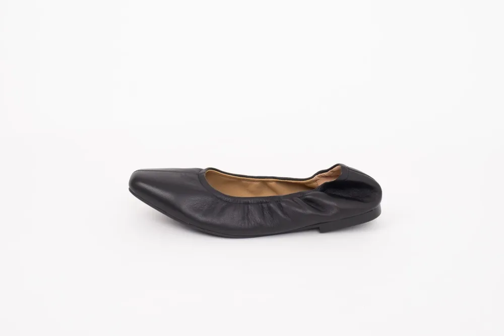 MOLLY FLAT (BLACK)