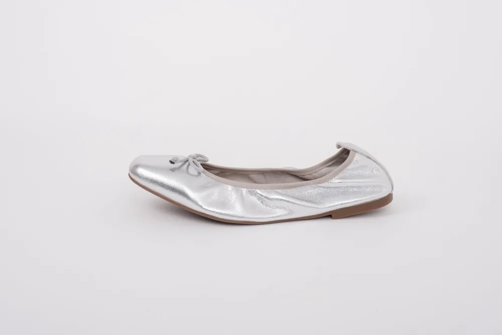 OLIVIA FLAT (SILVER)