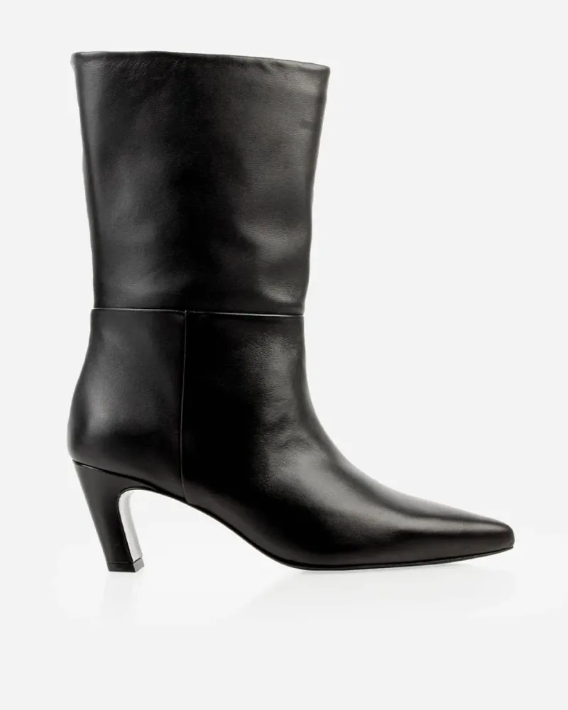 The Toujours Midi Boot