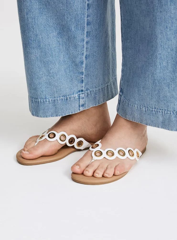 Grommet Flip Flop (WW)