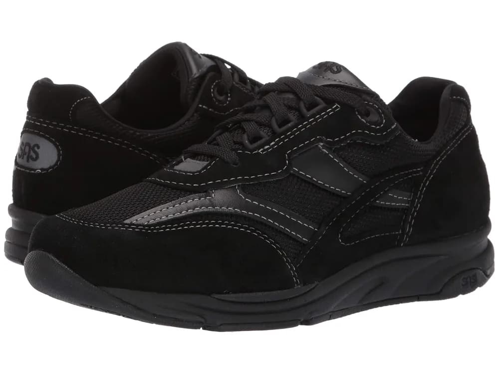 Tour Mesh Comfort Walking Sneaker